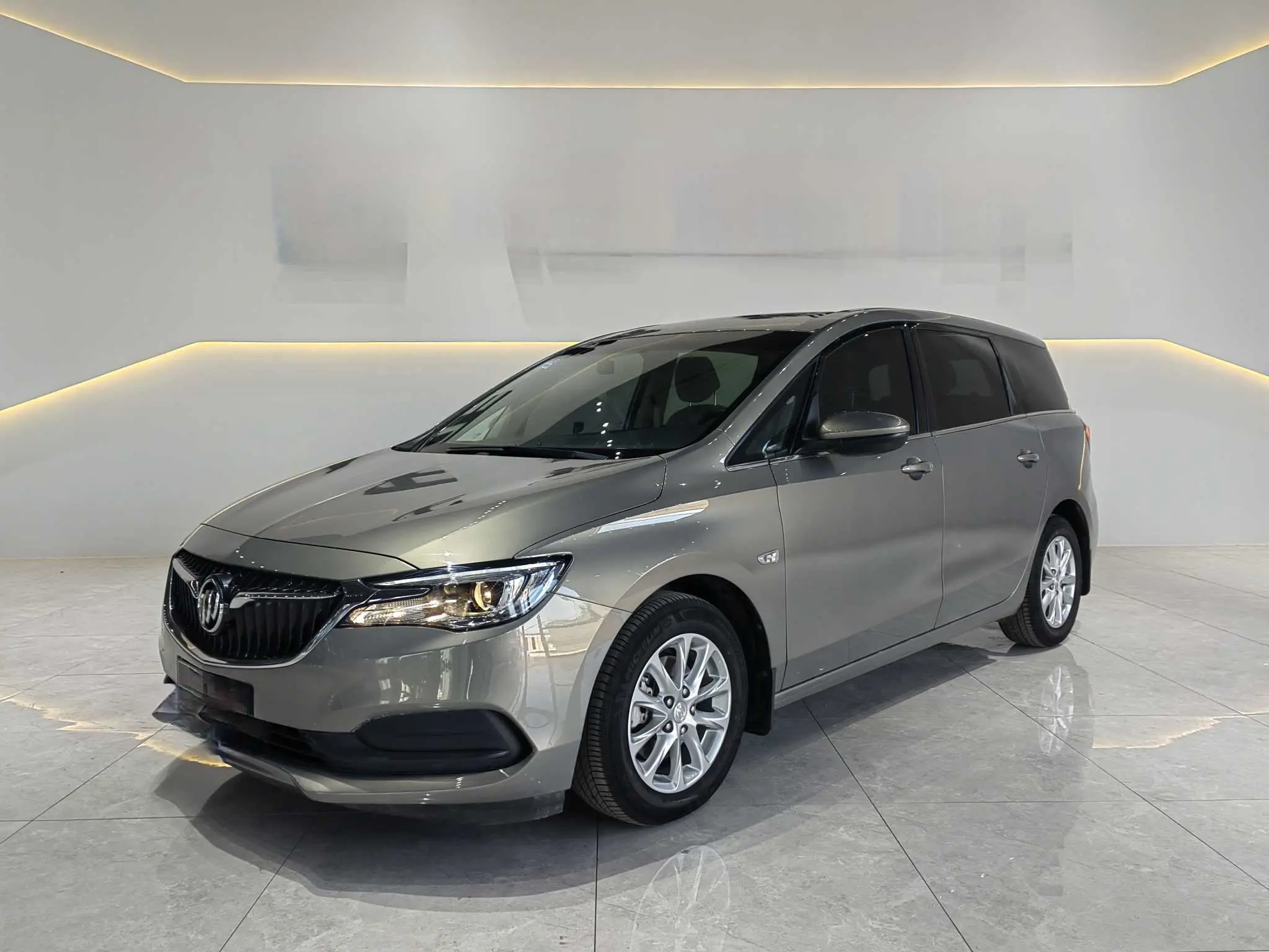 Buick GL6