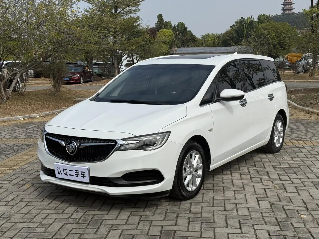Buick GL6