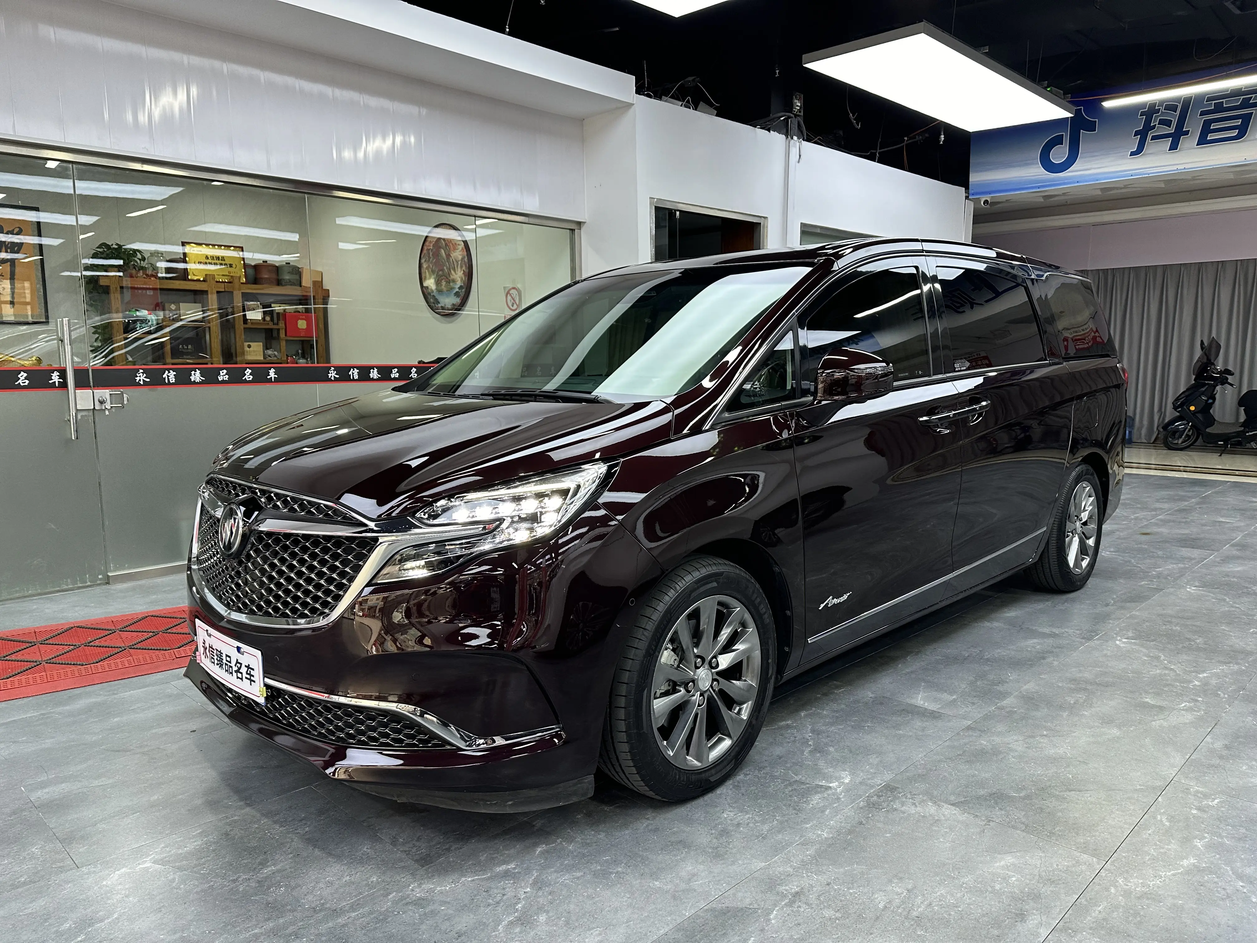 Buick GL8