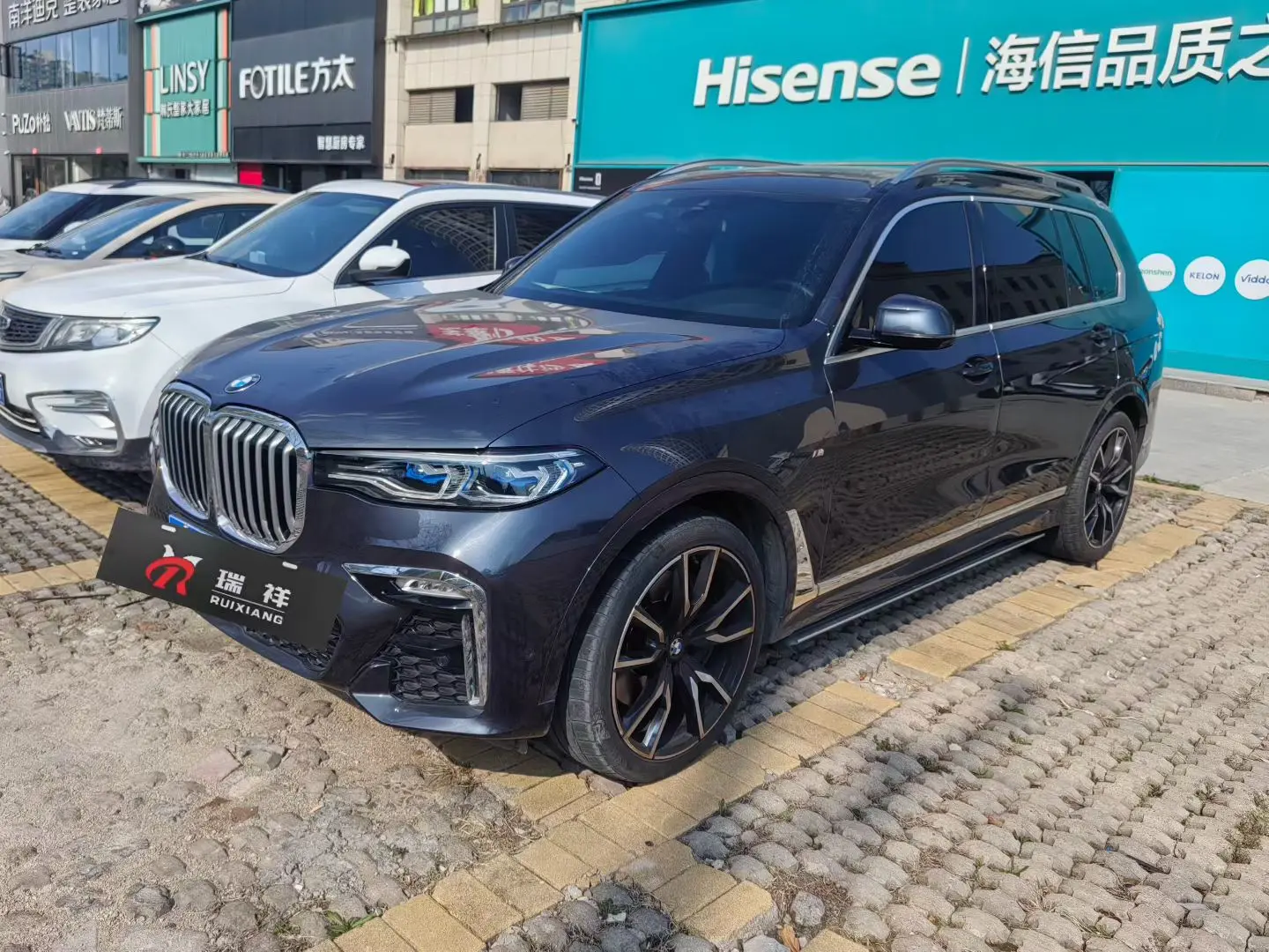 BMW X7