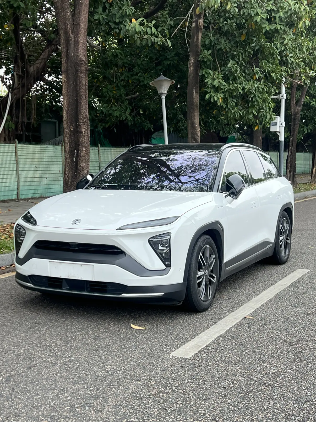 NIO ES6