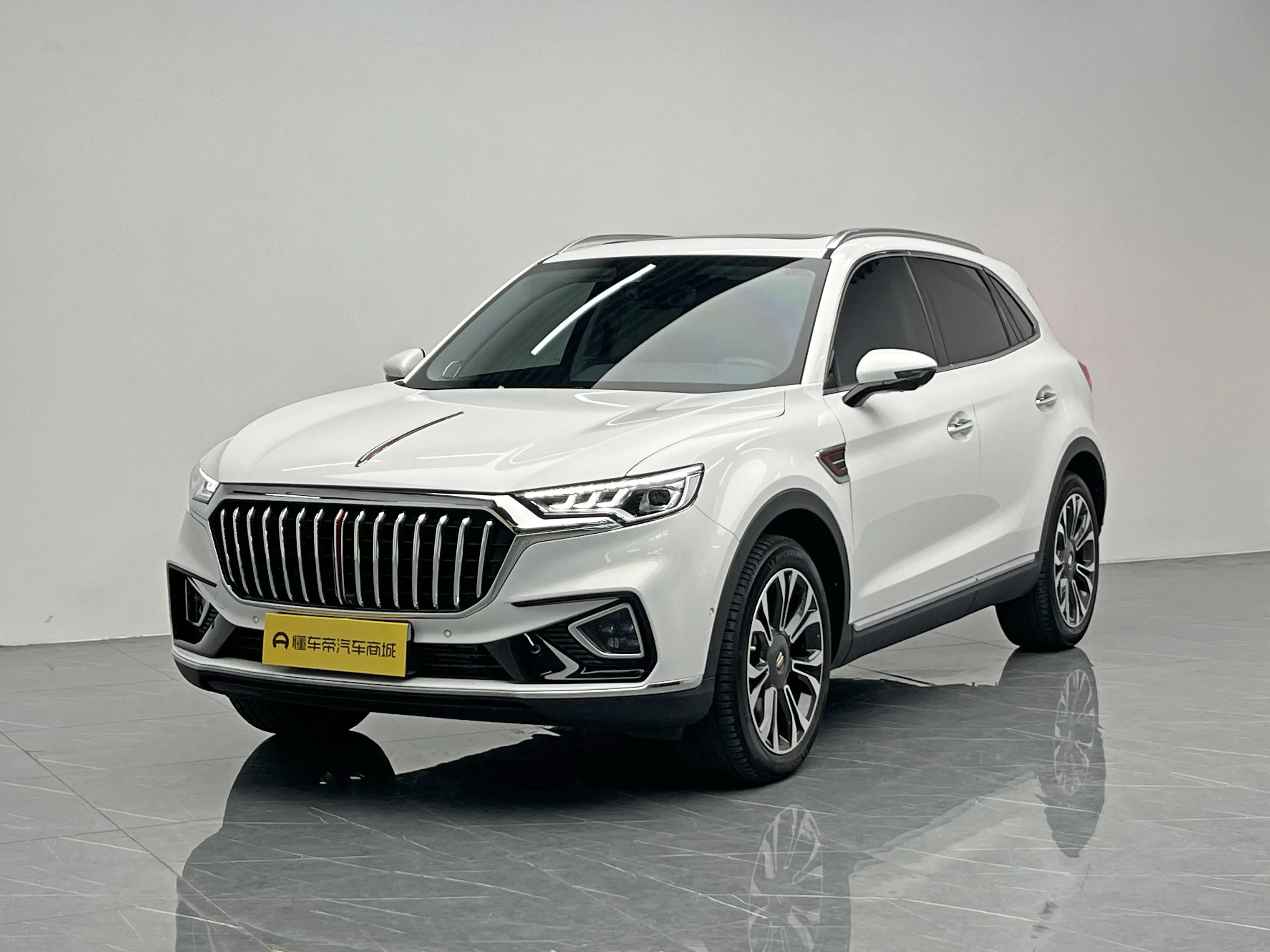 Hongqi HS5