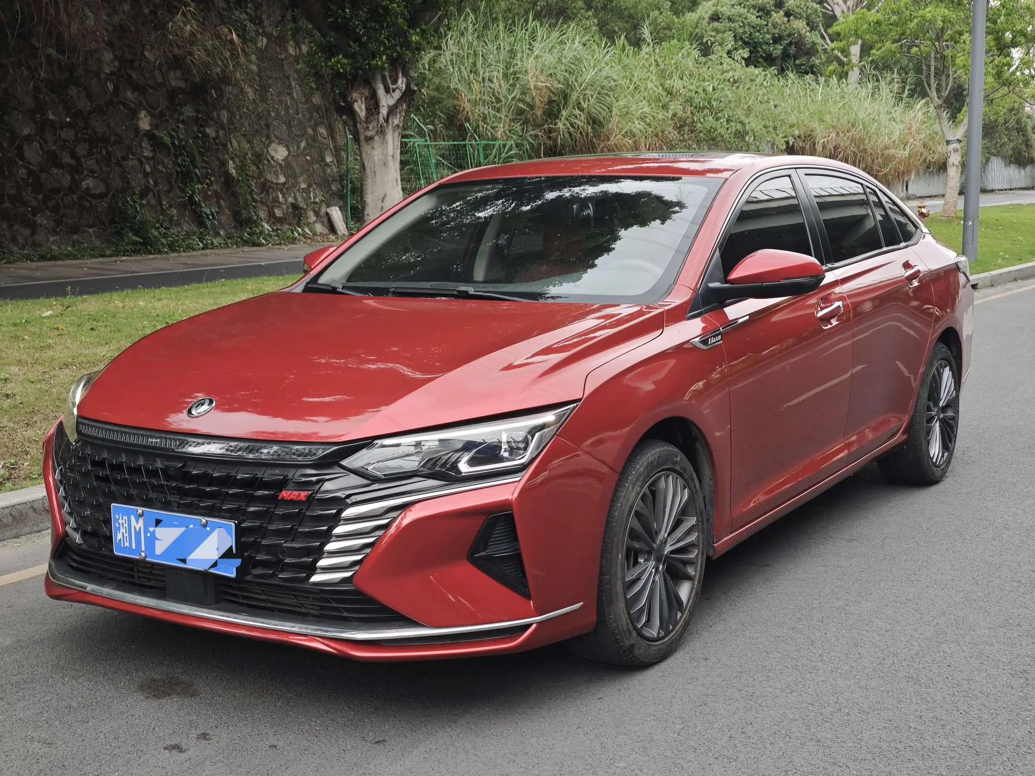 Dongfeng Yixuan MAX