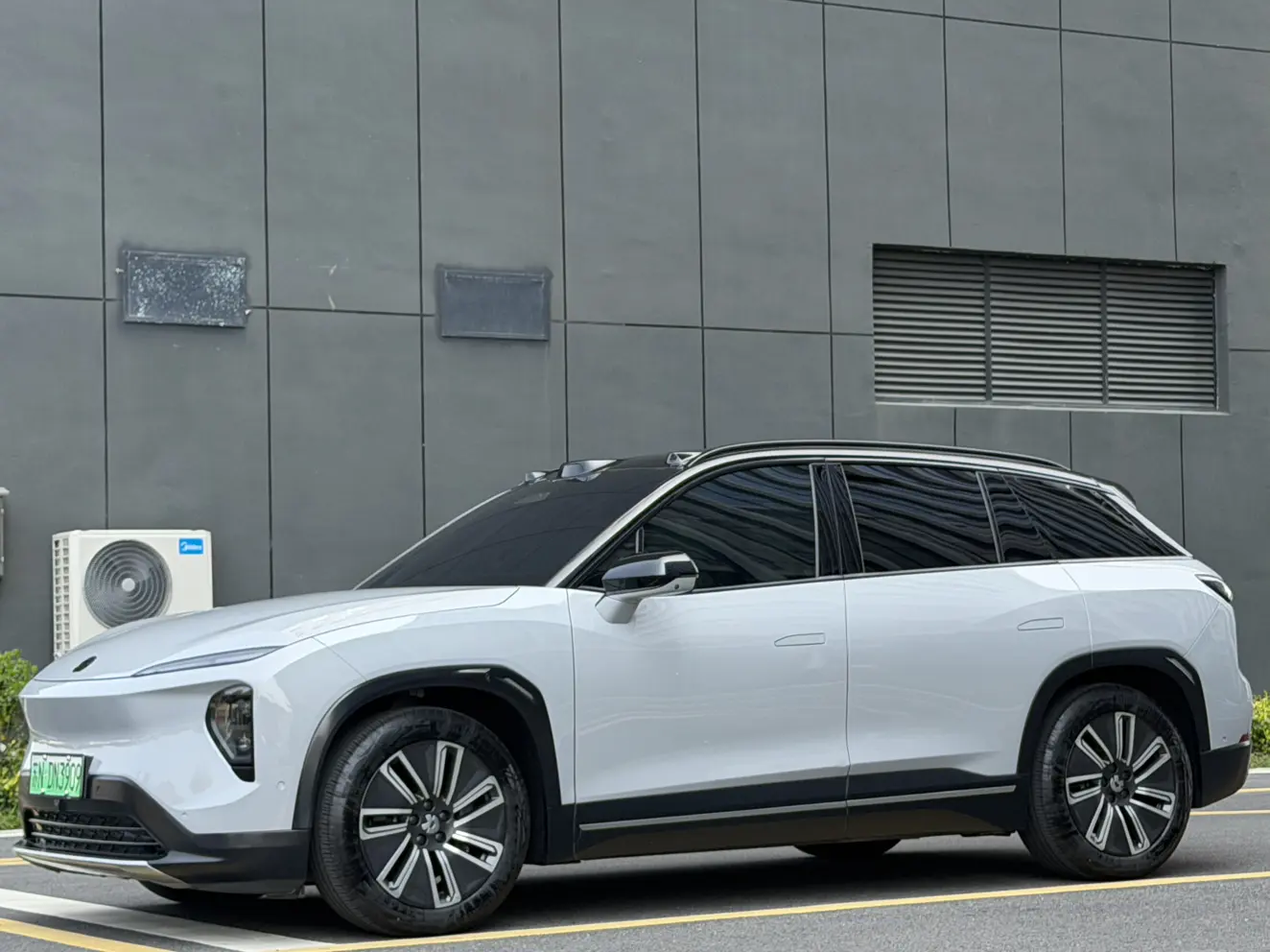 NIO ES7