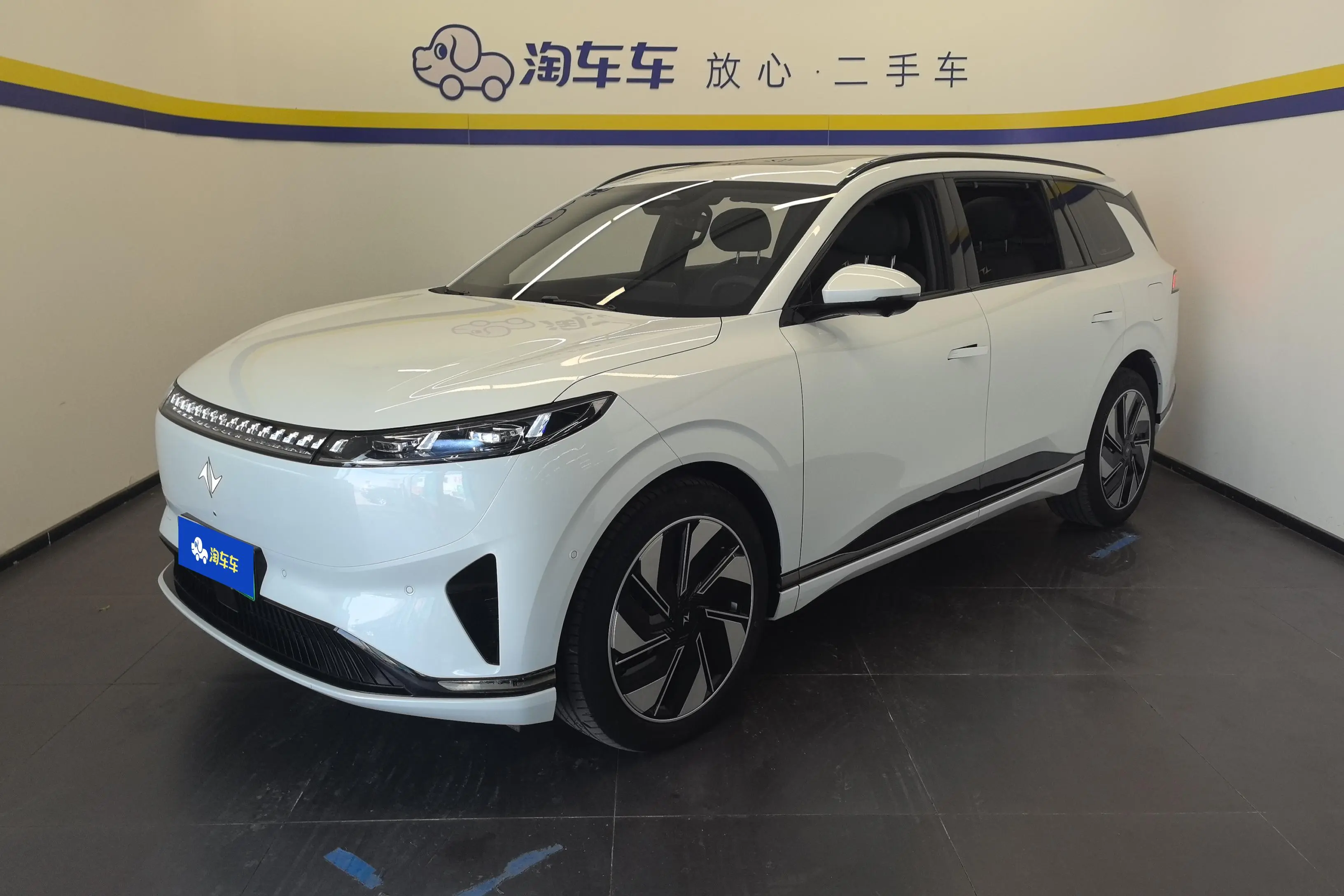 Dongfeng Eπ008
