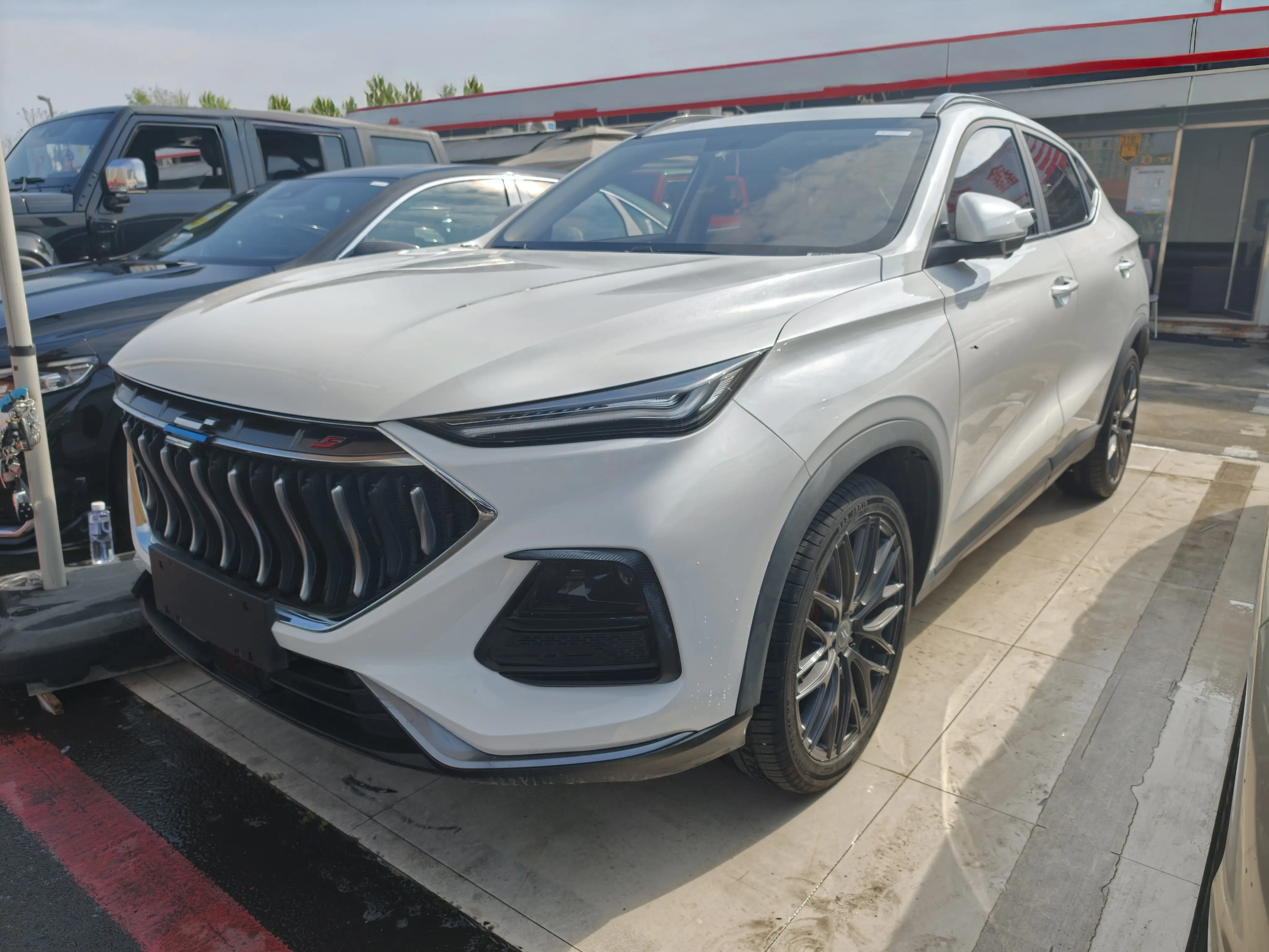 Oshan Changan Auchan X5
