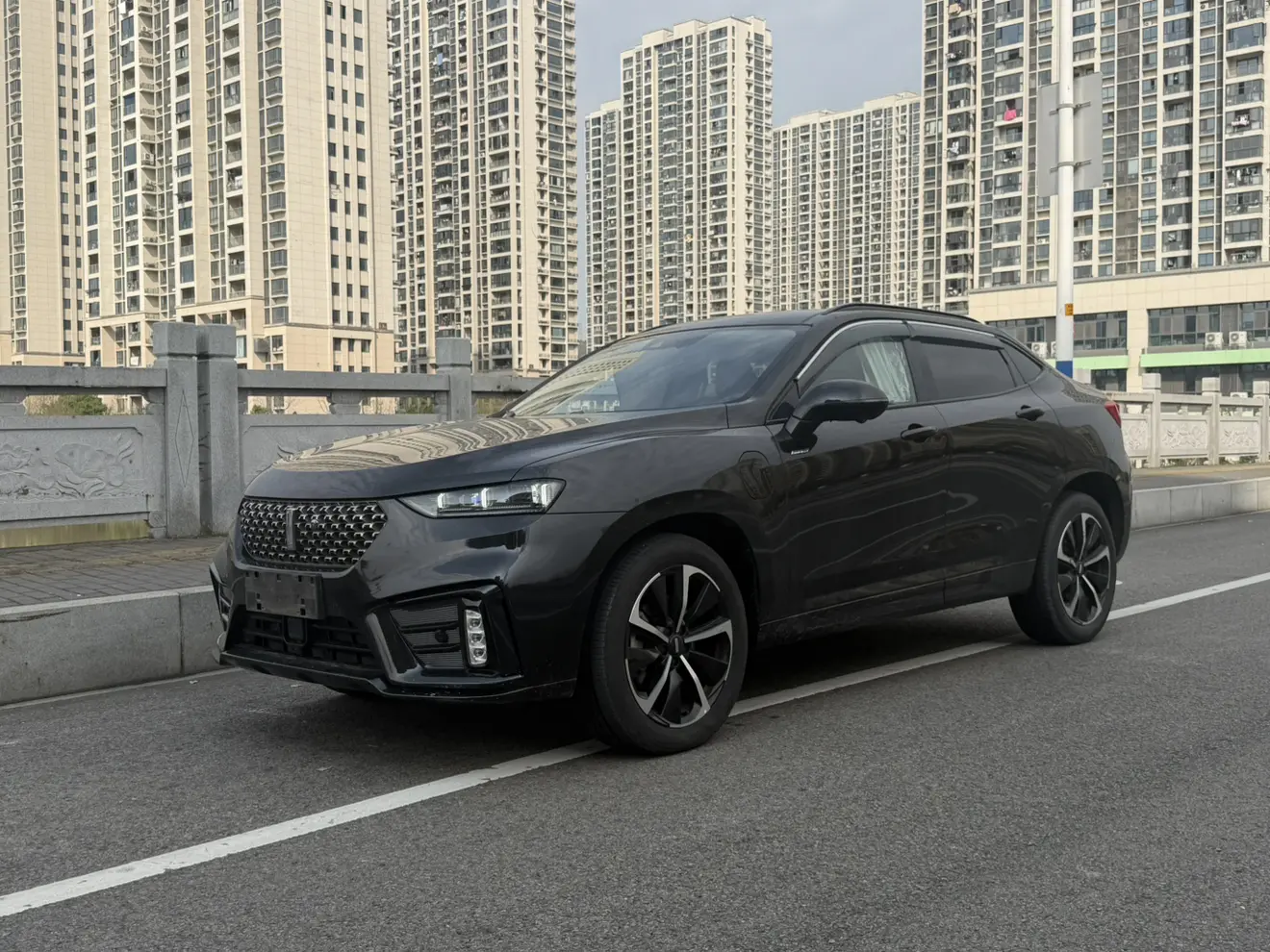 Wey Wei brand VV7 GT PHEV