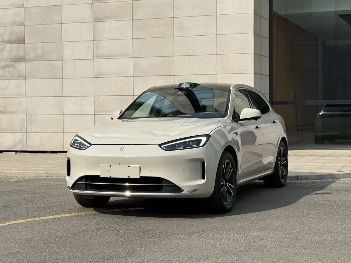 AITO M5