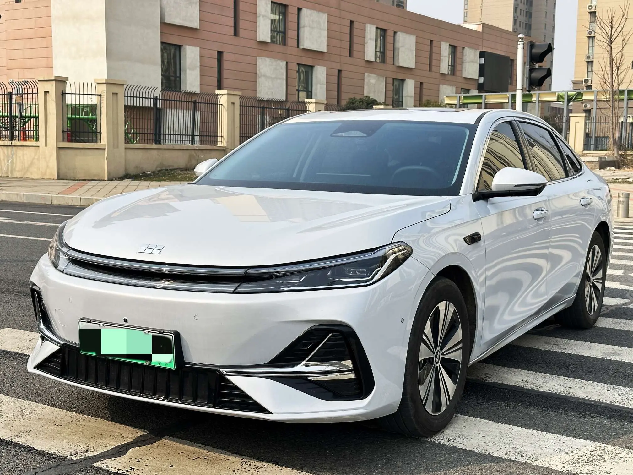 Geely Galaxy A7 PHEV