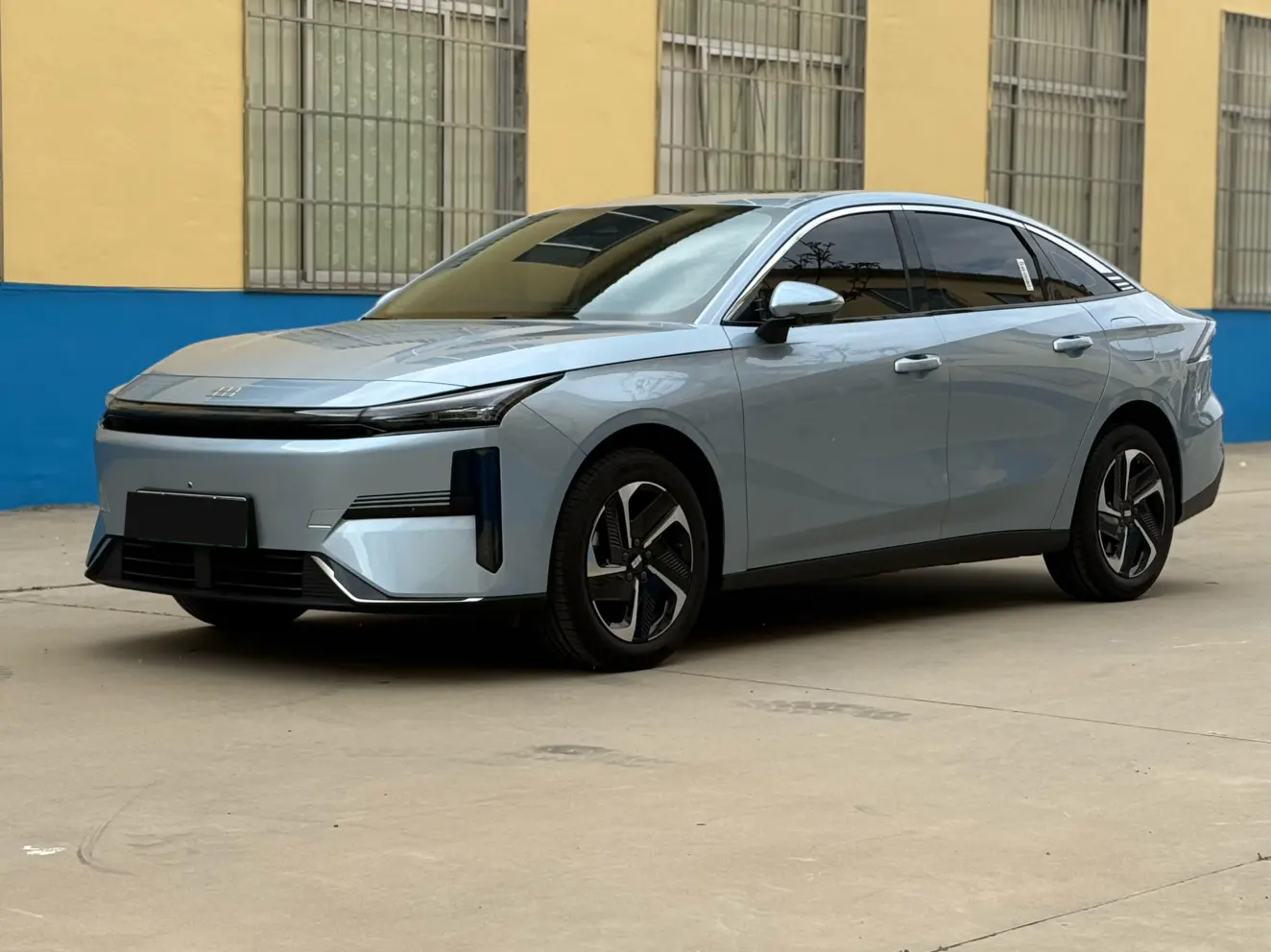Geely Galaxy L6