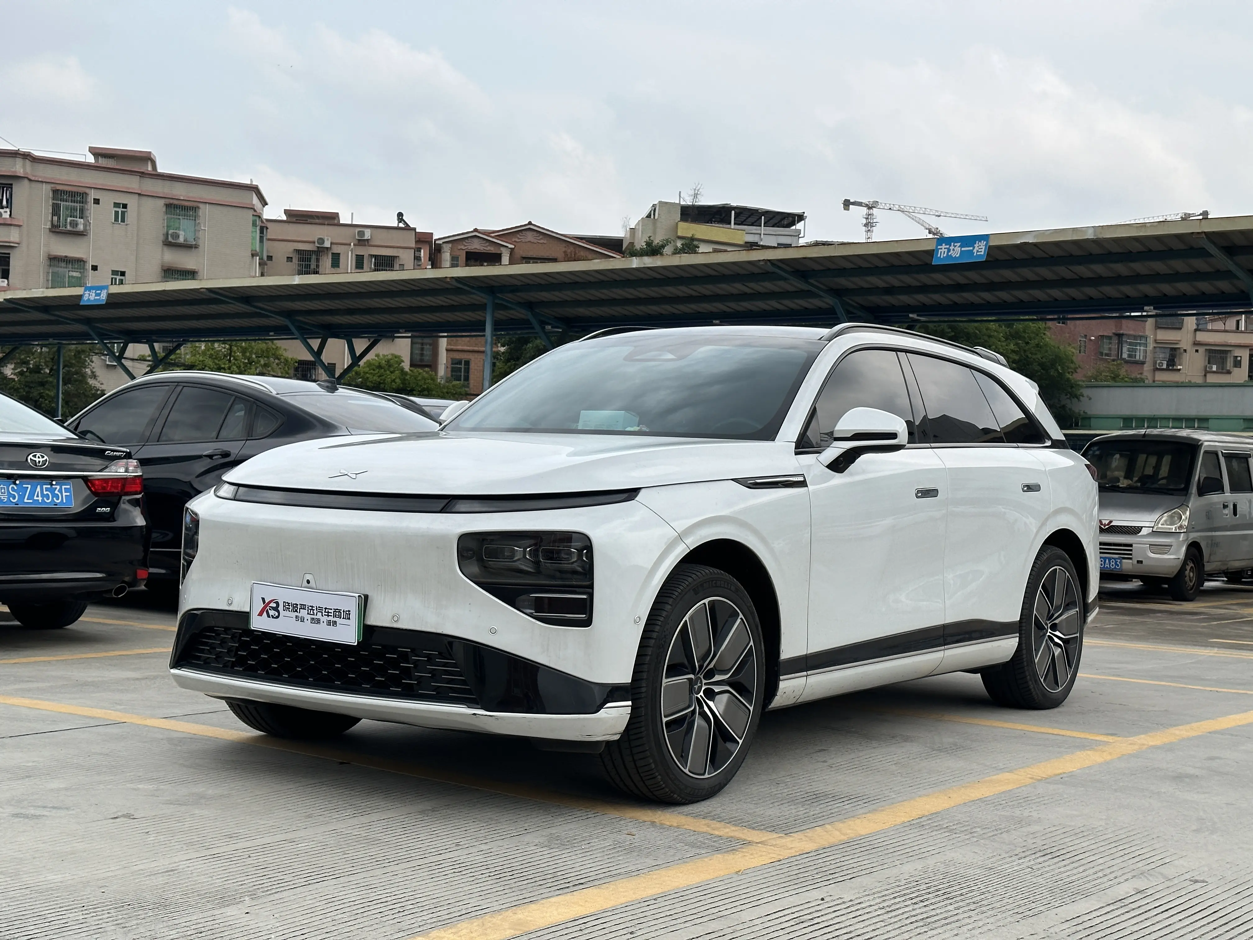 Xpeng G9