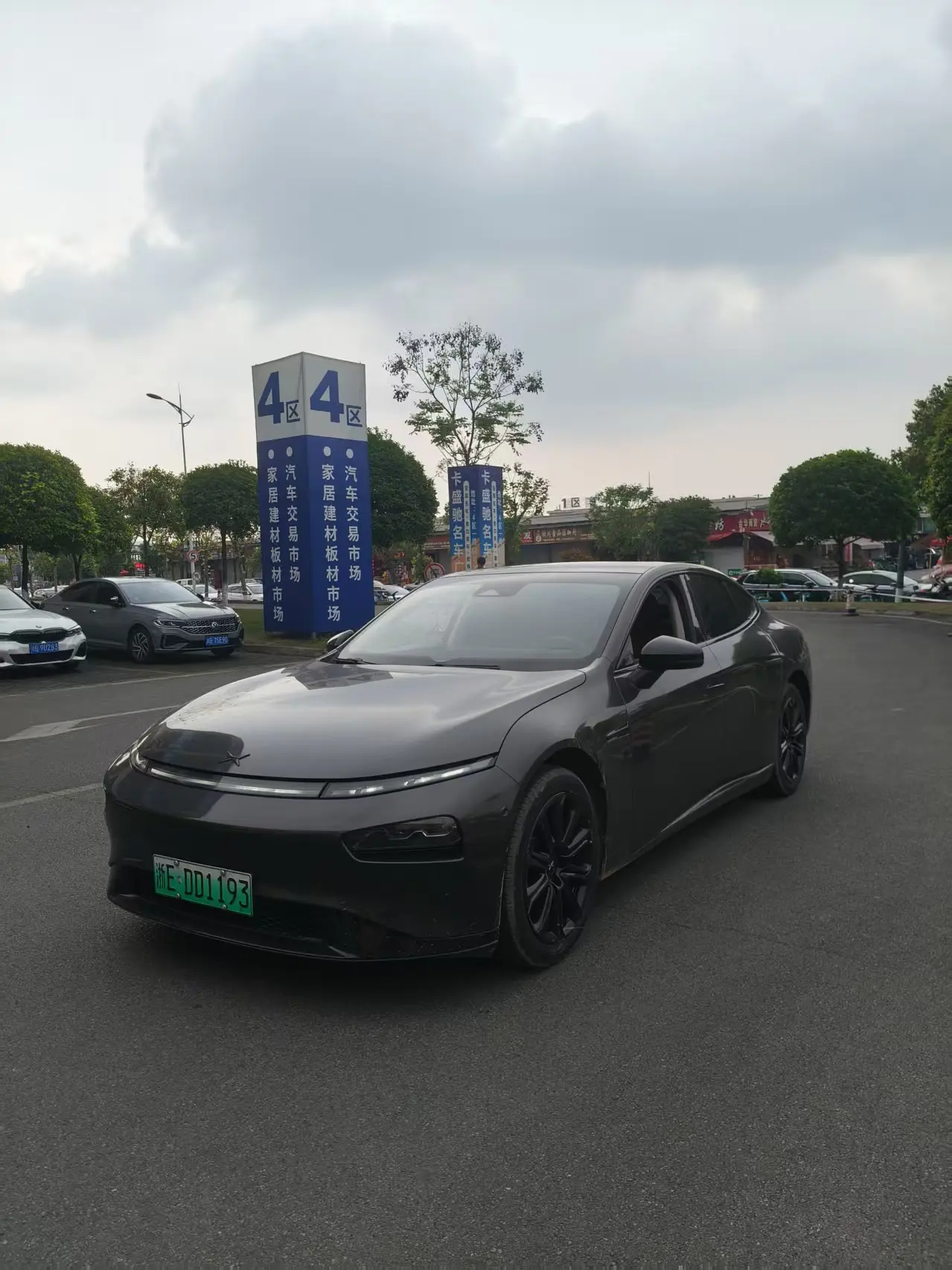 Xpeng P7