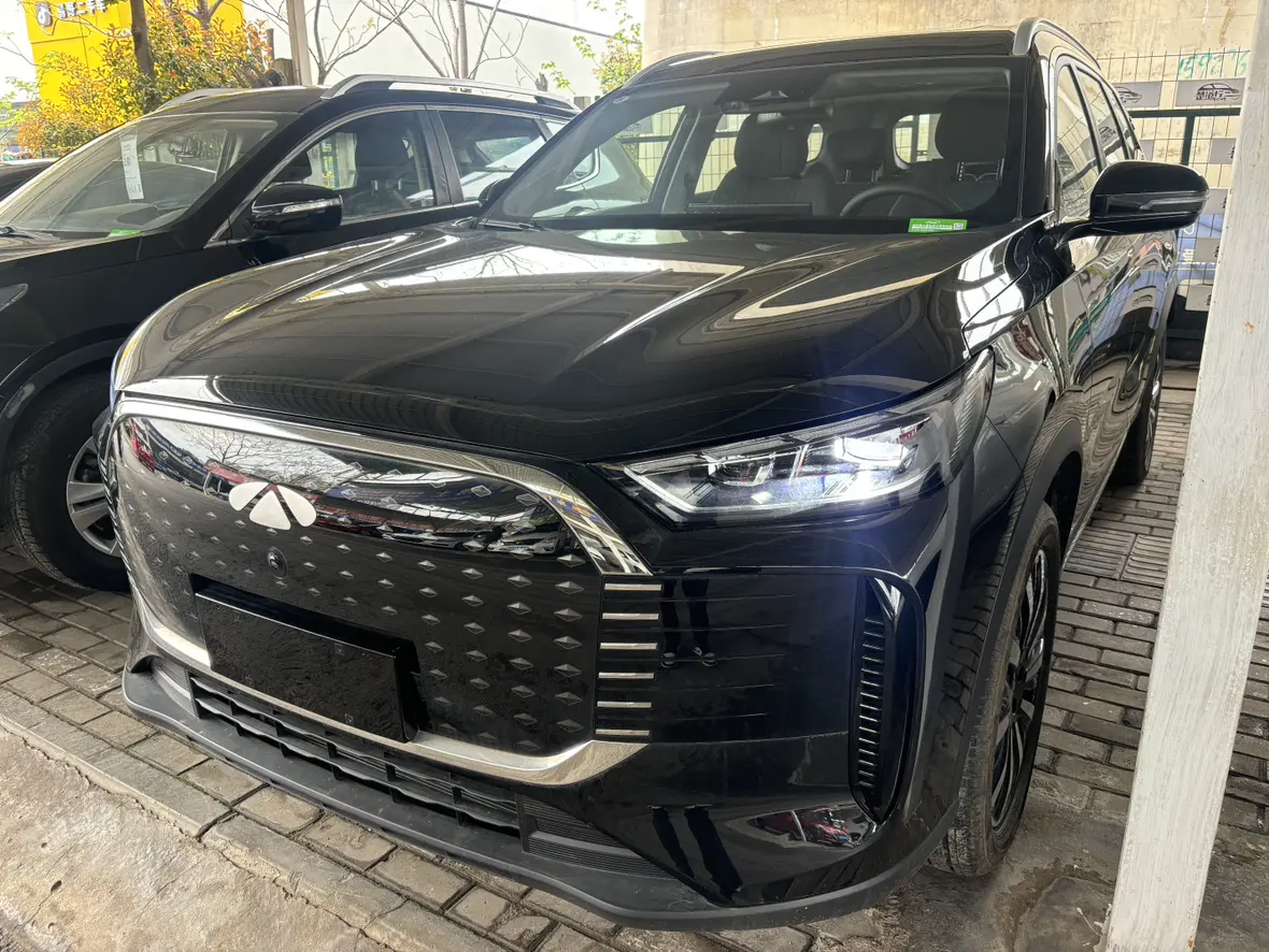 Chery Fengyun T8