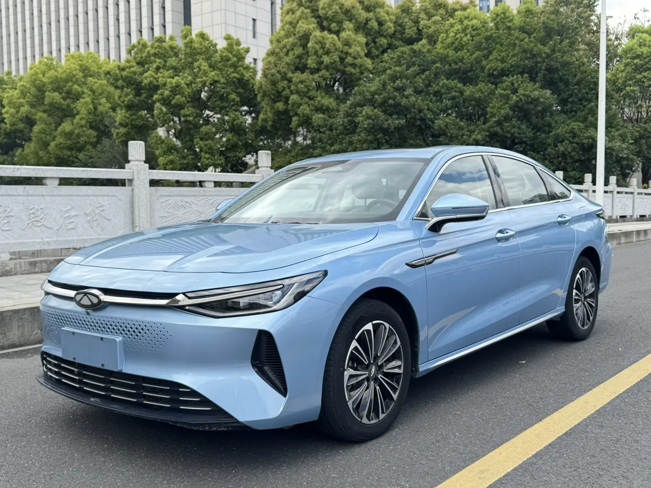 Chery Fengyun A8