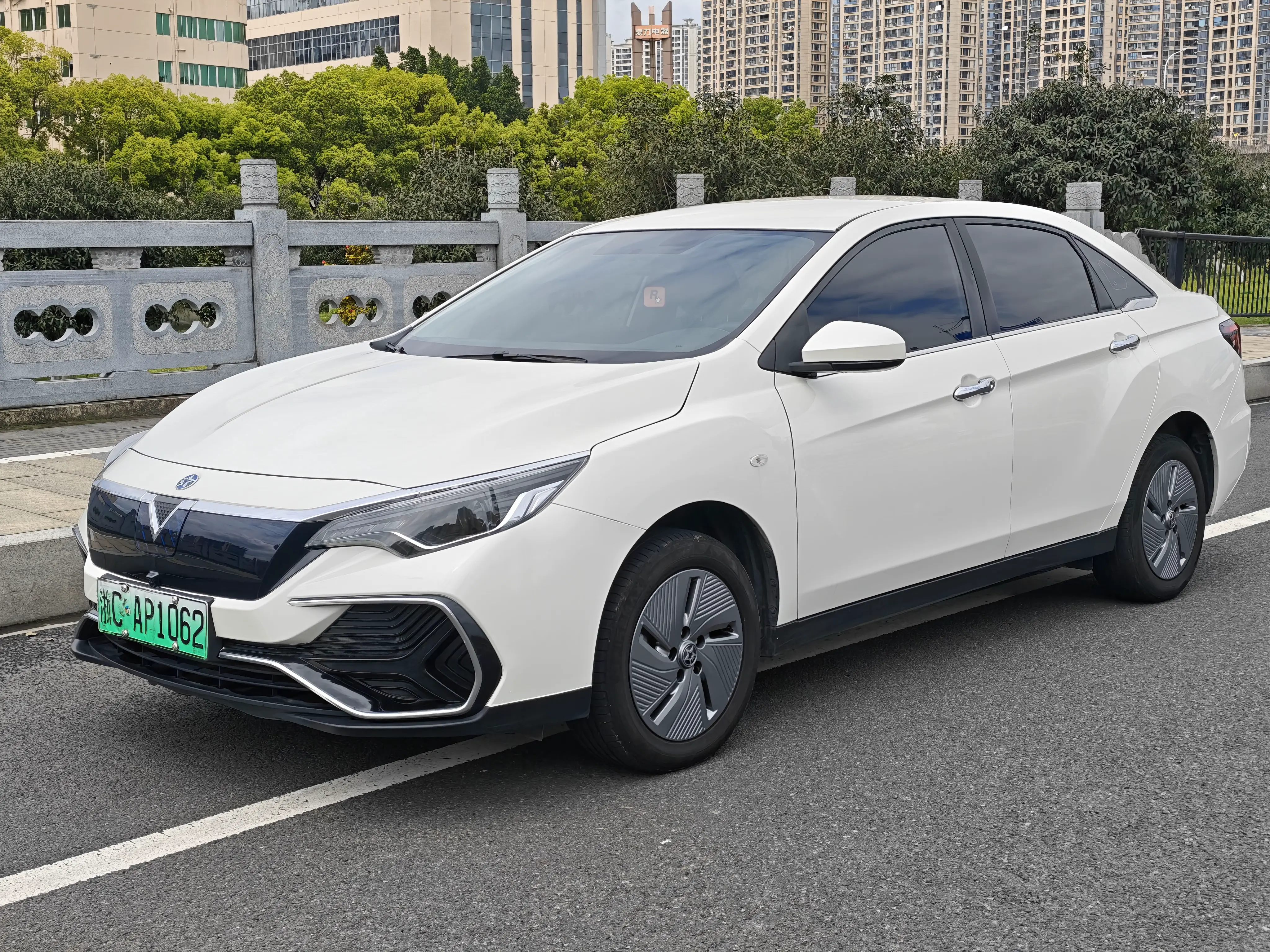 Kai Chen Venucia D60 EV
