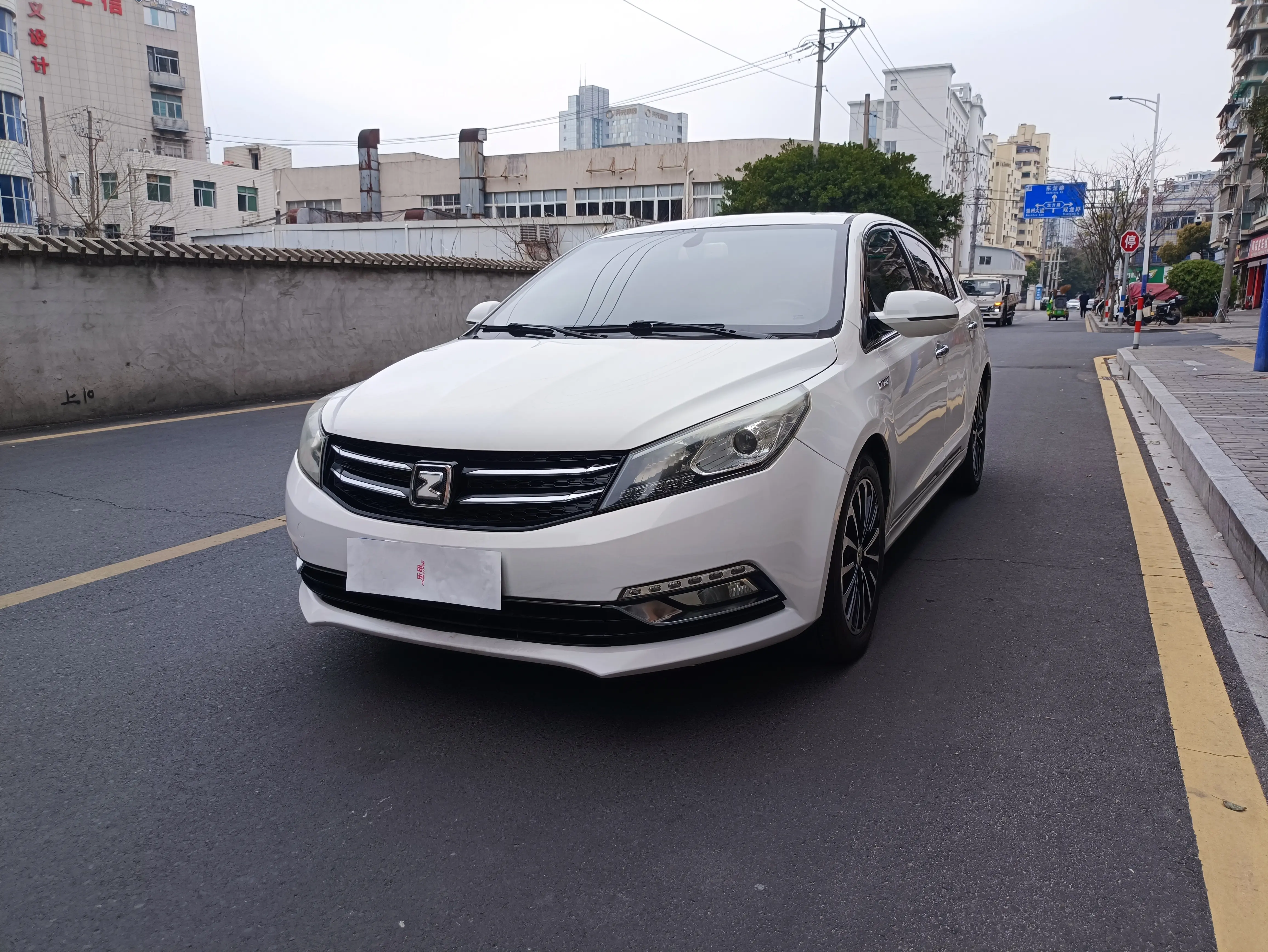 Zotye Z560