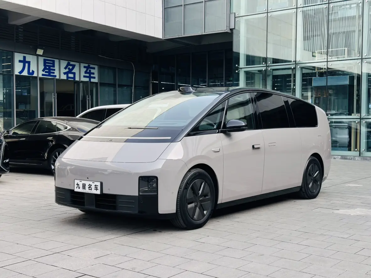 Lixiang MEGA