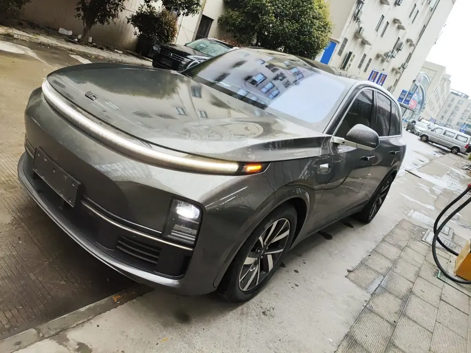 Lixiang L7