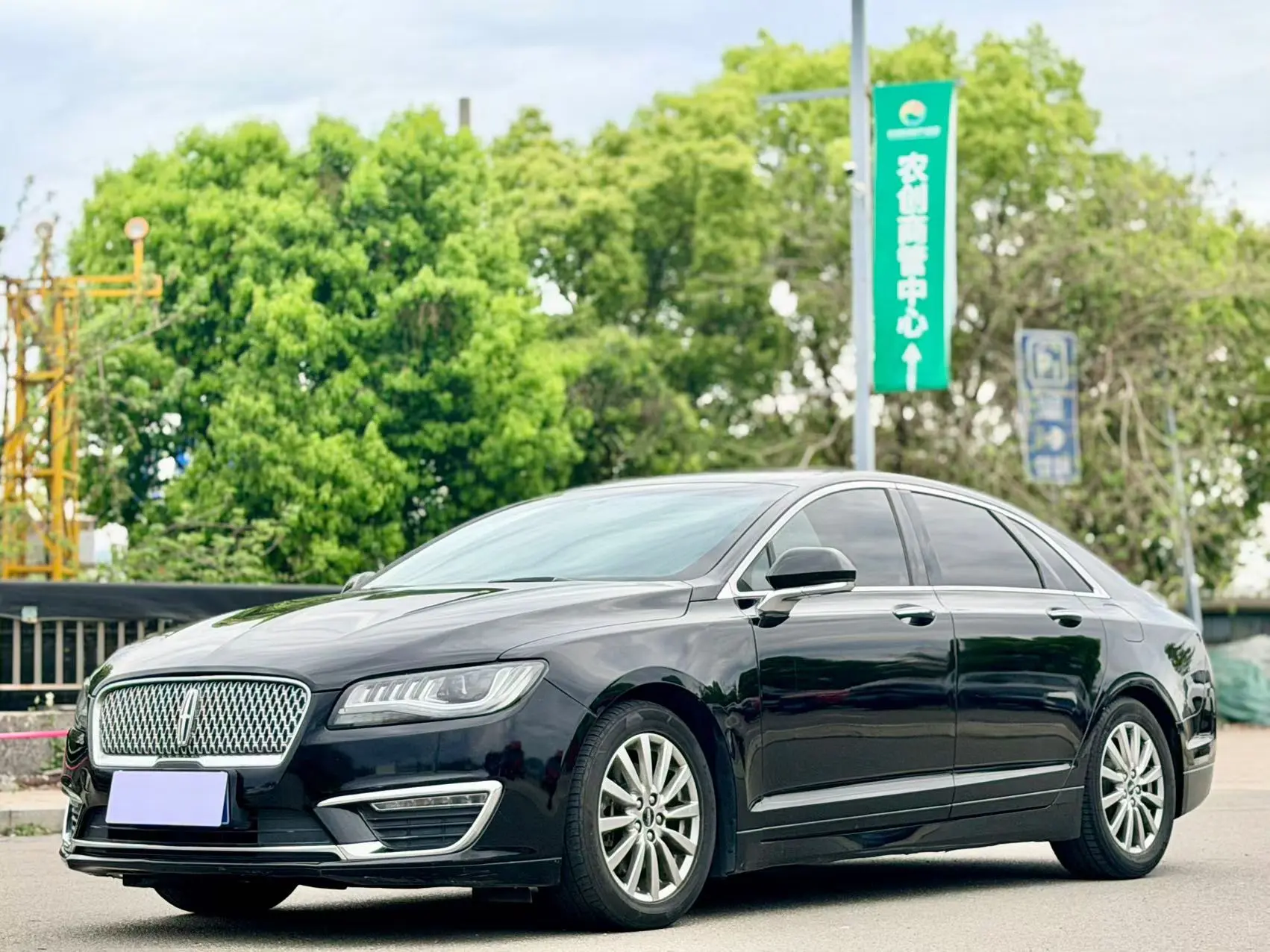 Lincoln MKZ