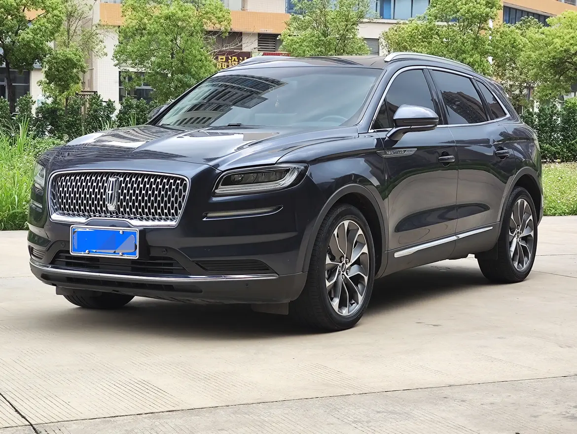 Lincoln Navigator