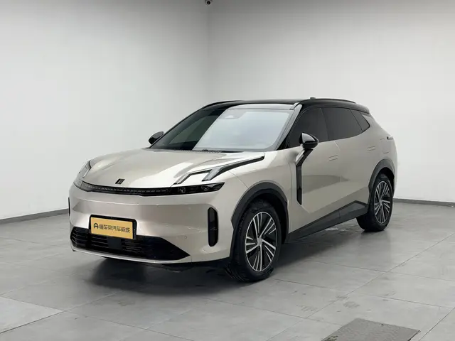 Lynk & Co 08 EM-P