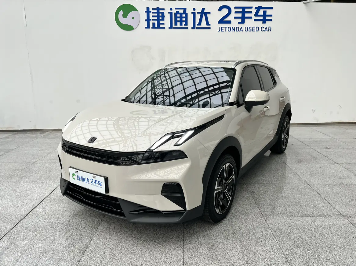 Lynk & Co 06 EM-P