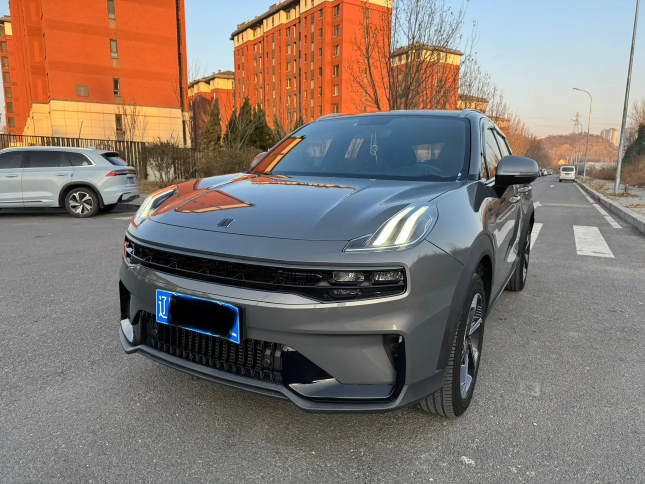 Lynk & Co 06
