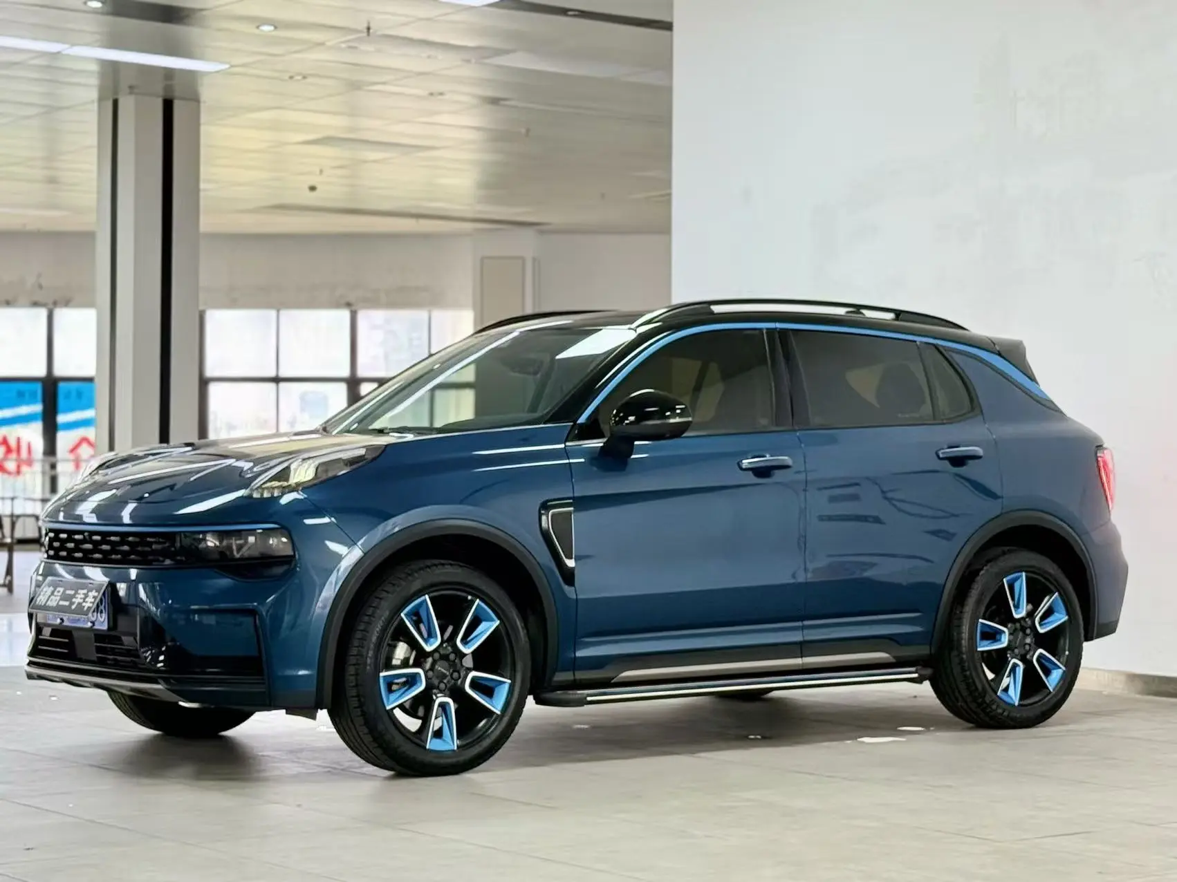 Lynk & Co 01
