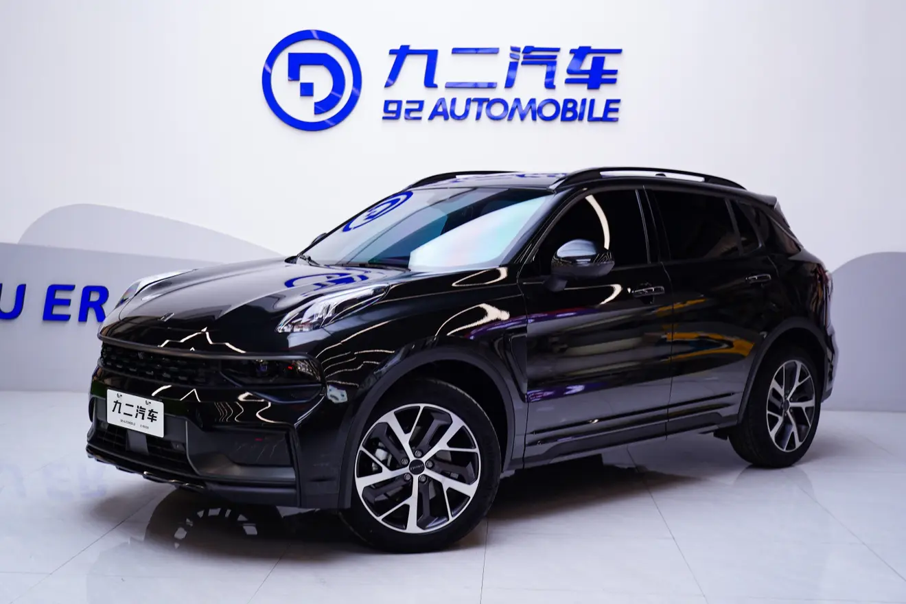 Lynk & Co 01