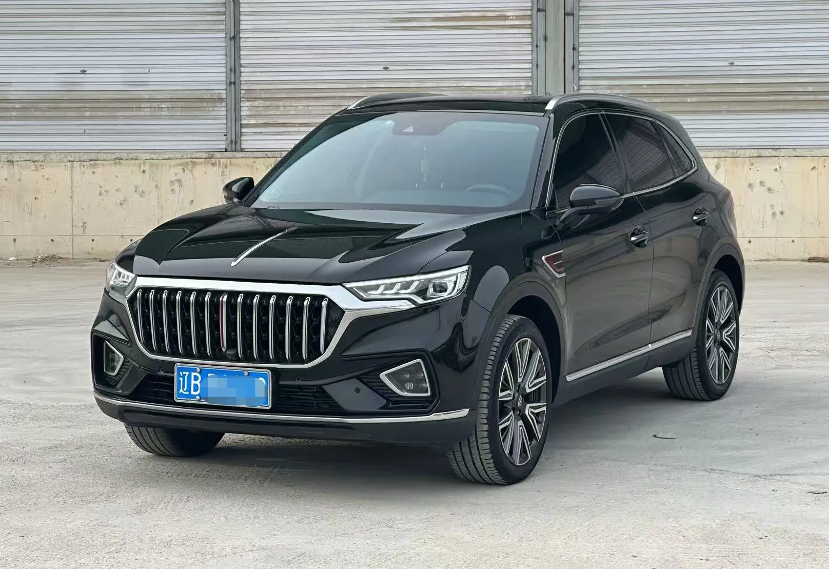 Hongqi HS5