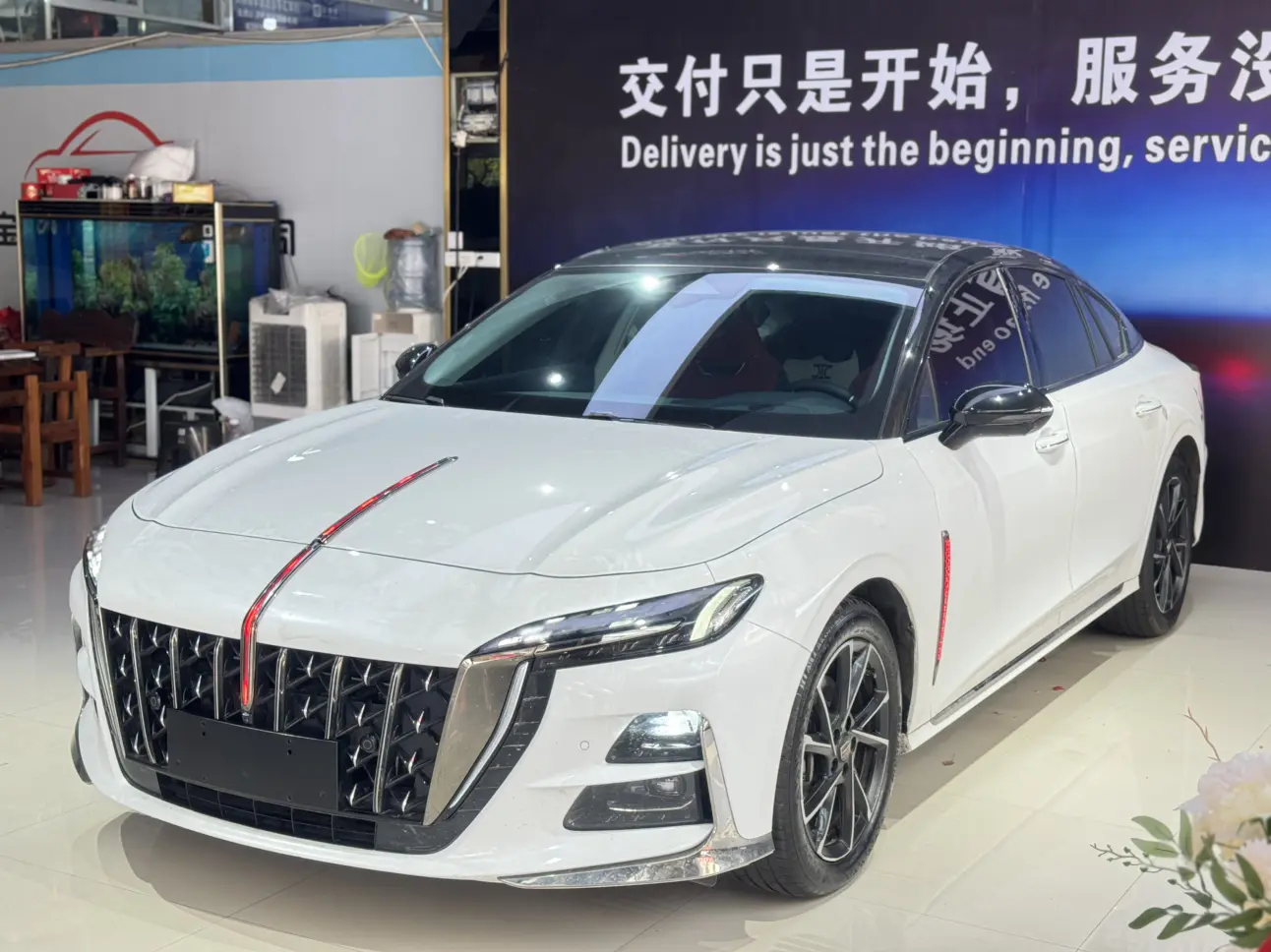 Hongqi H6