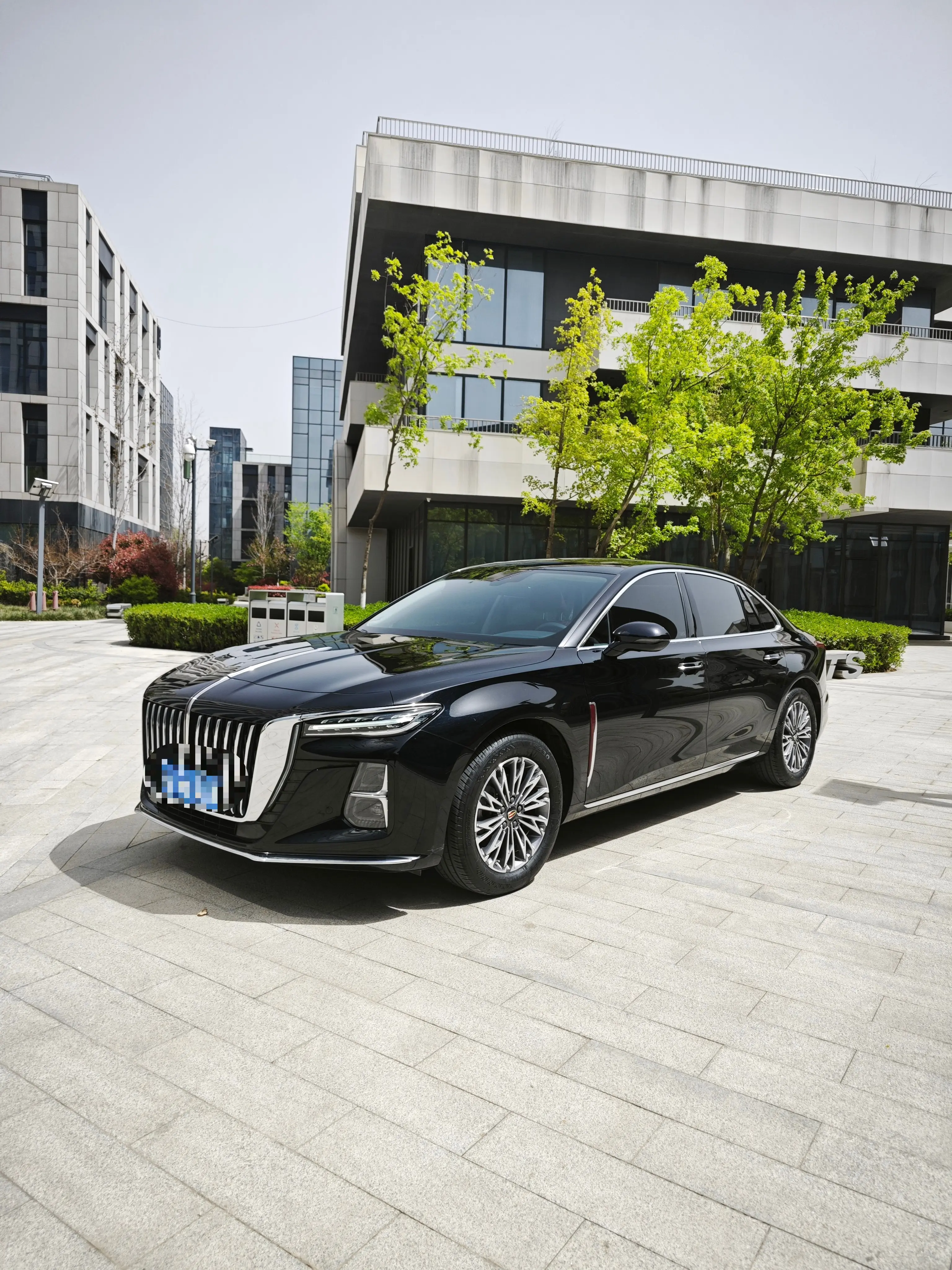 Hongqi H5