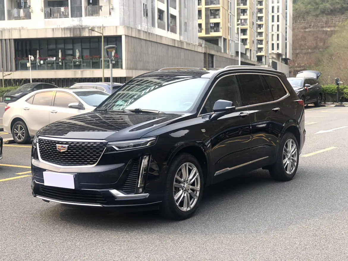 Cadillac XT6