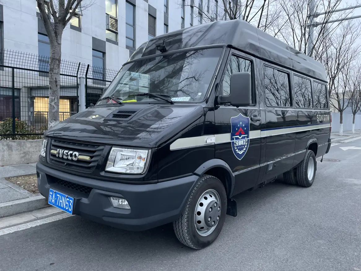 Iveco proud