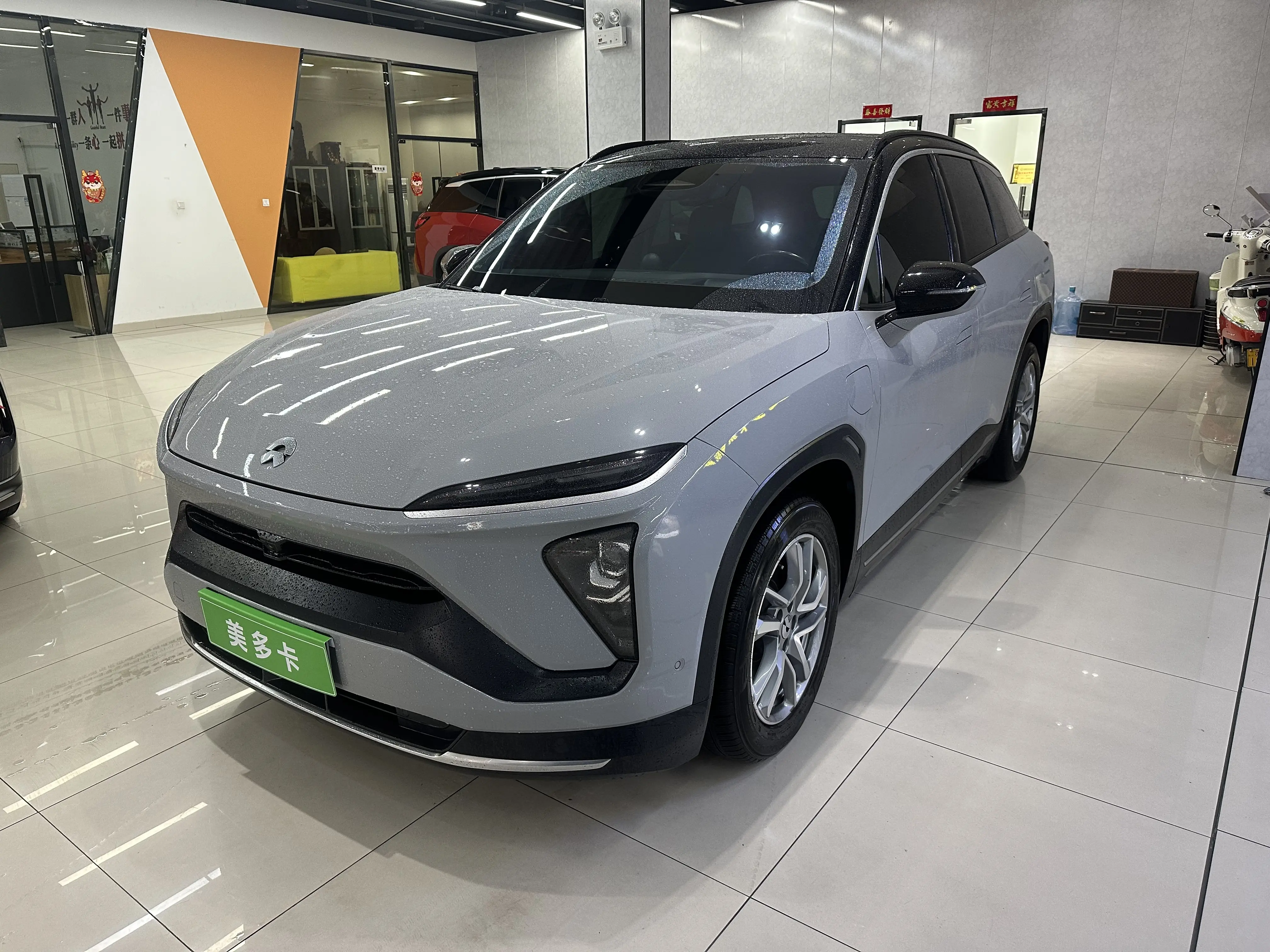 NIO ES6