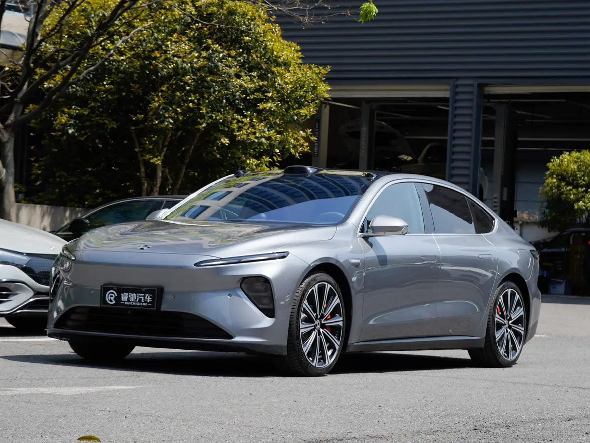 NIO ET7