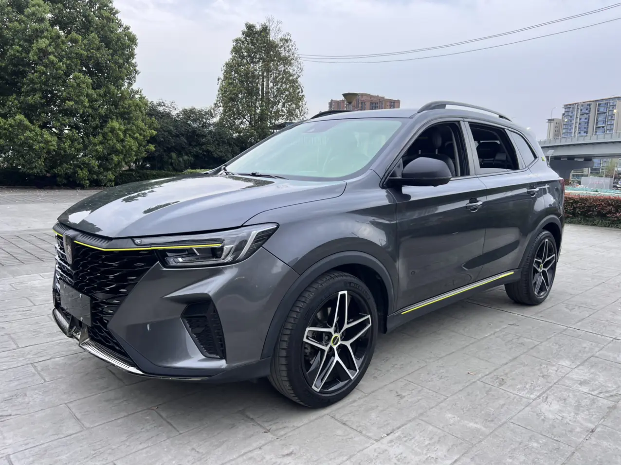 Roewe RX5