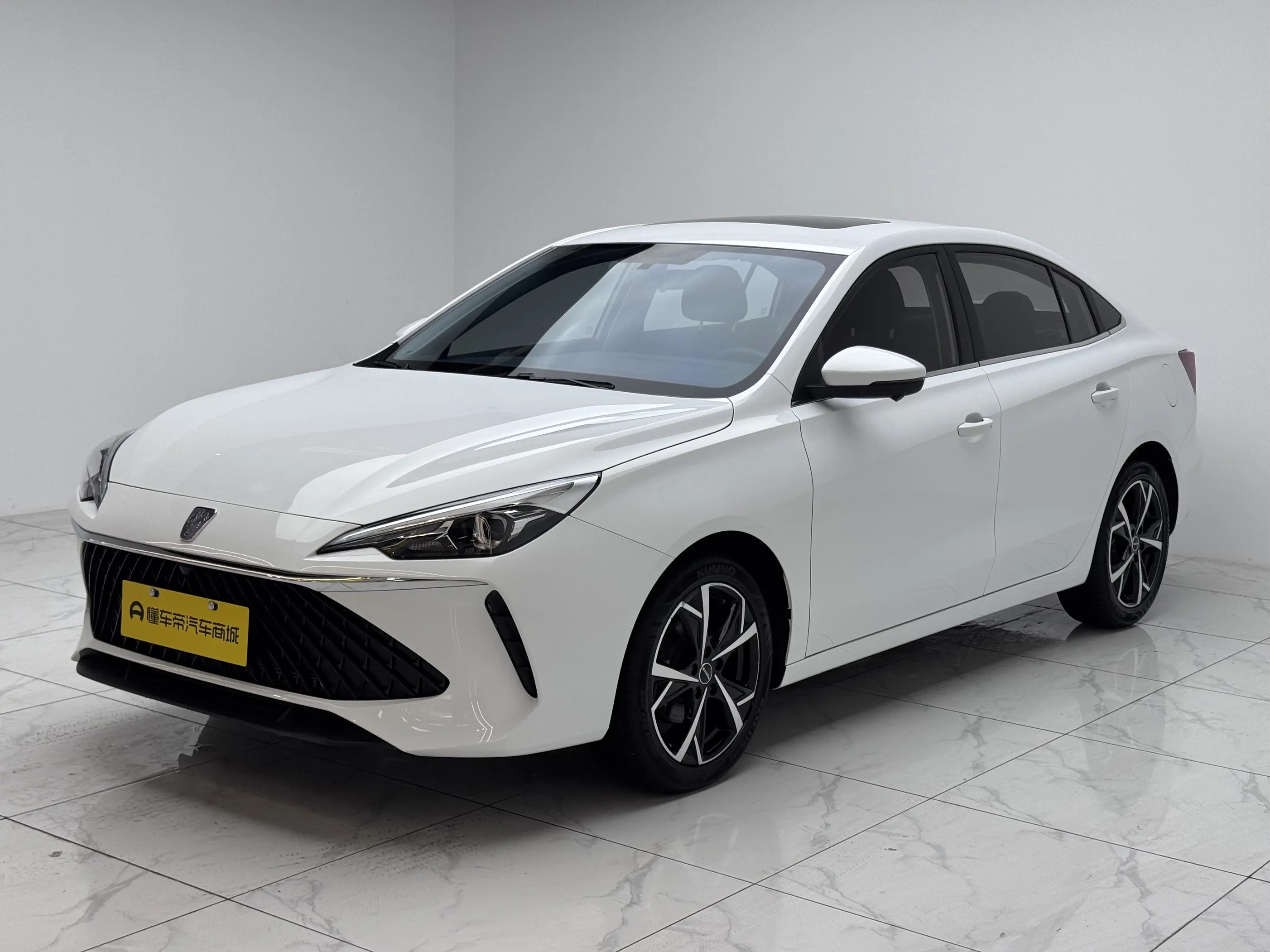 Roewe i5