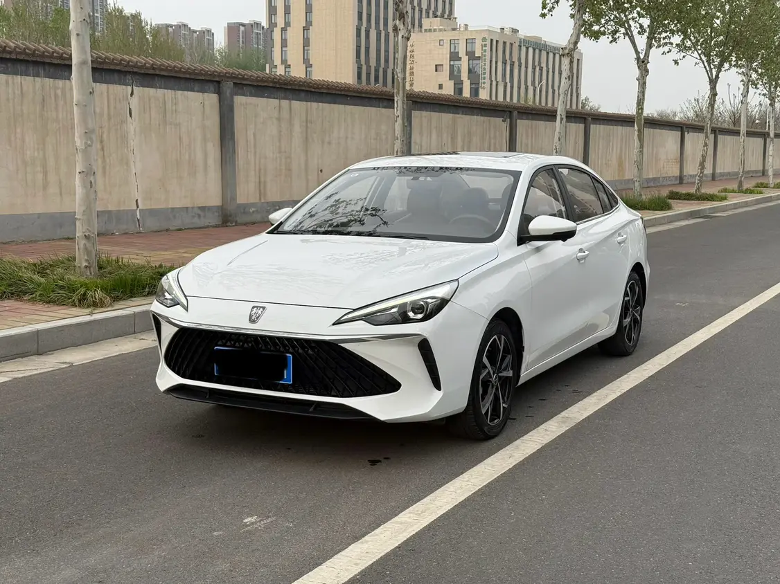 Roewe i5
