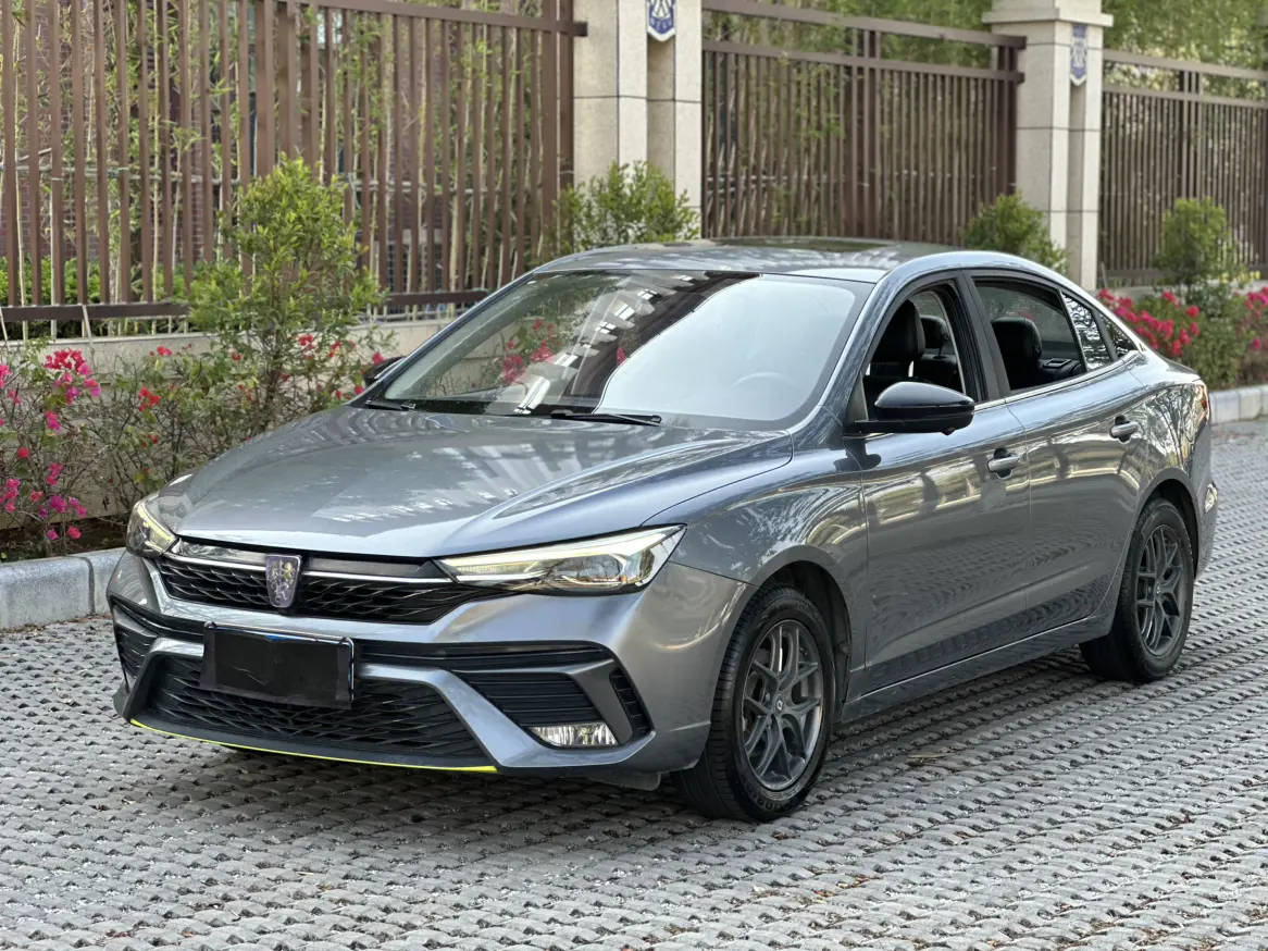 Roewe i5