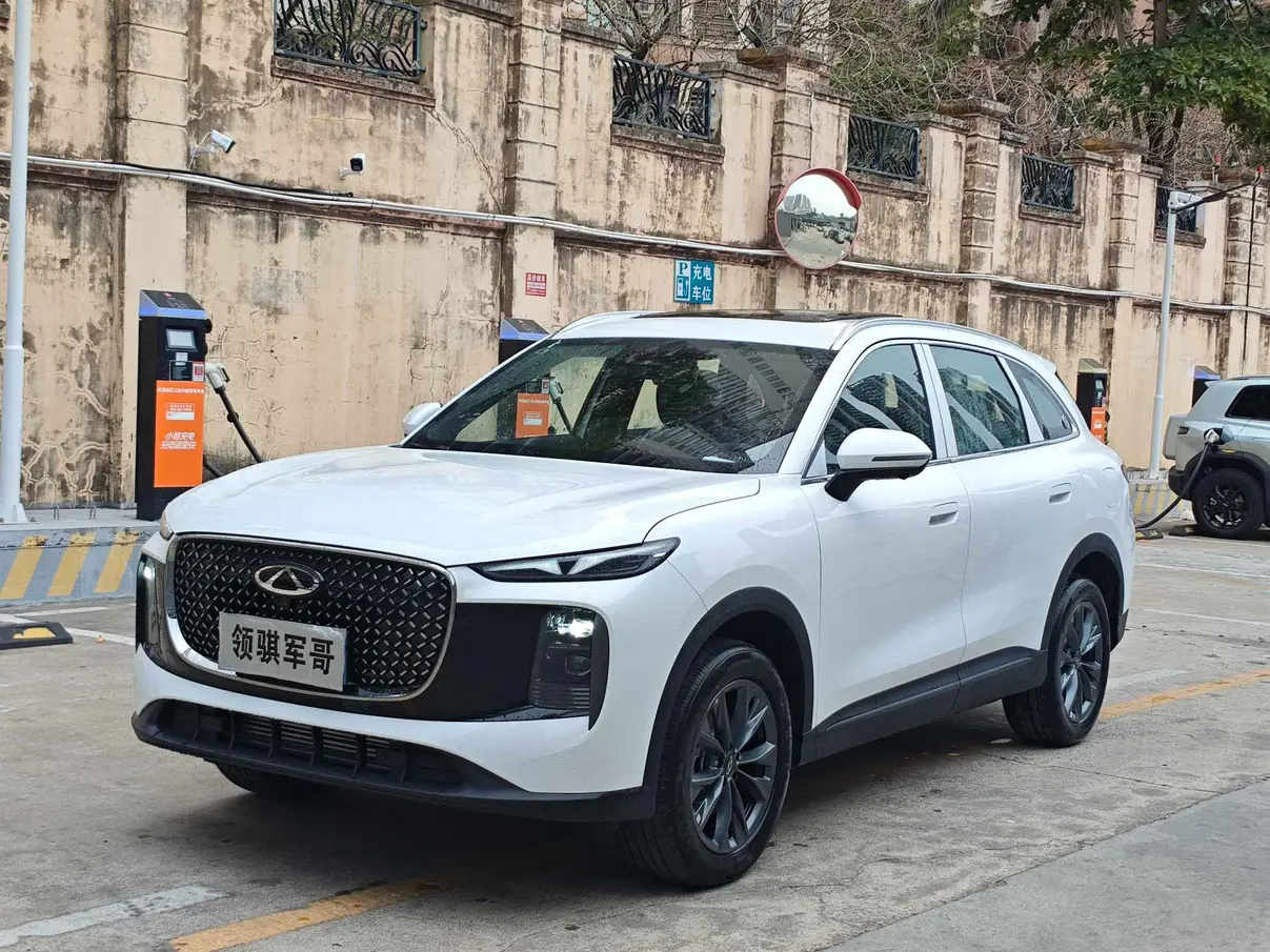 Chery Tiggo 8