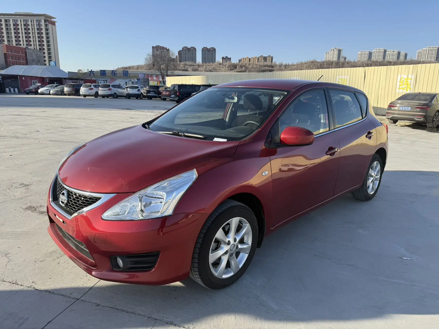 Nissan Tiida