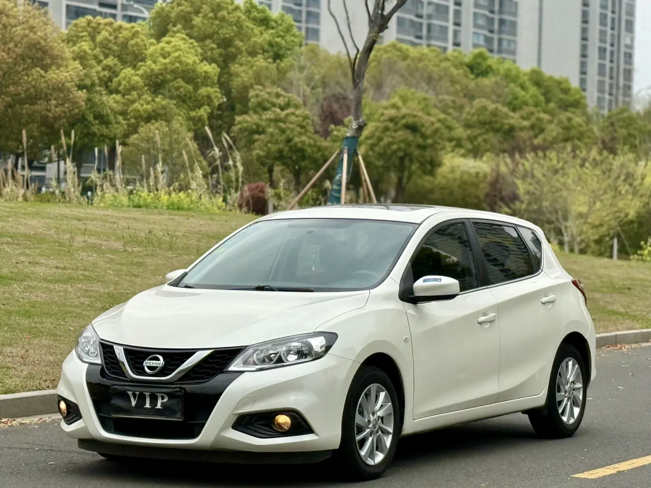 Nissan Tiida