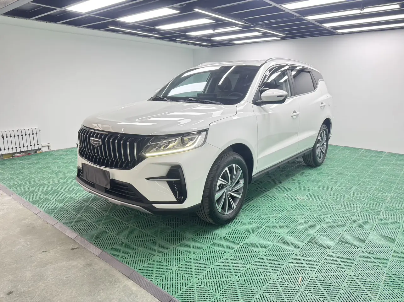 Geely Vision X6