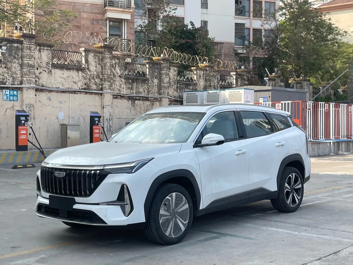 Geely Atlas L