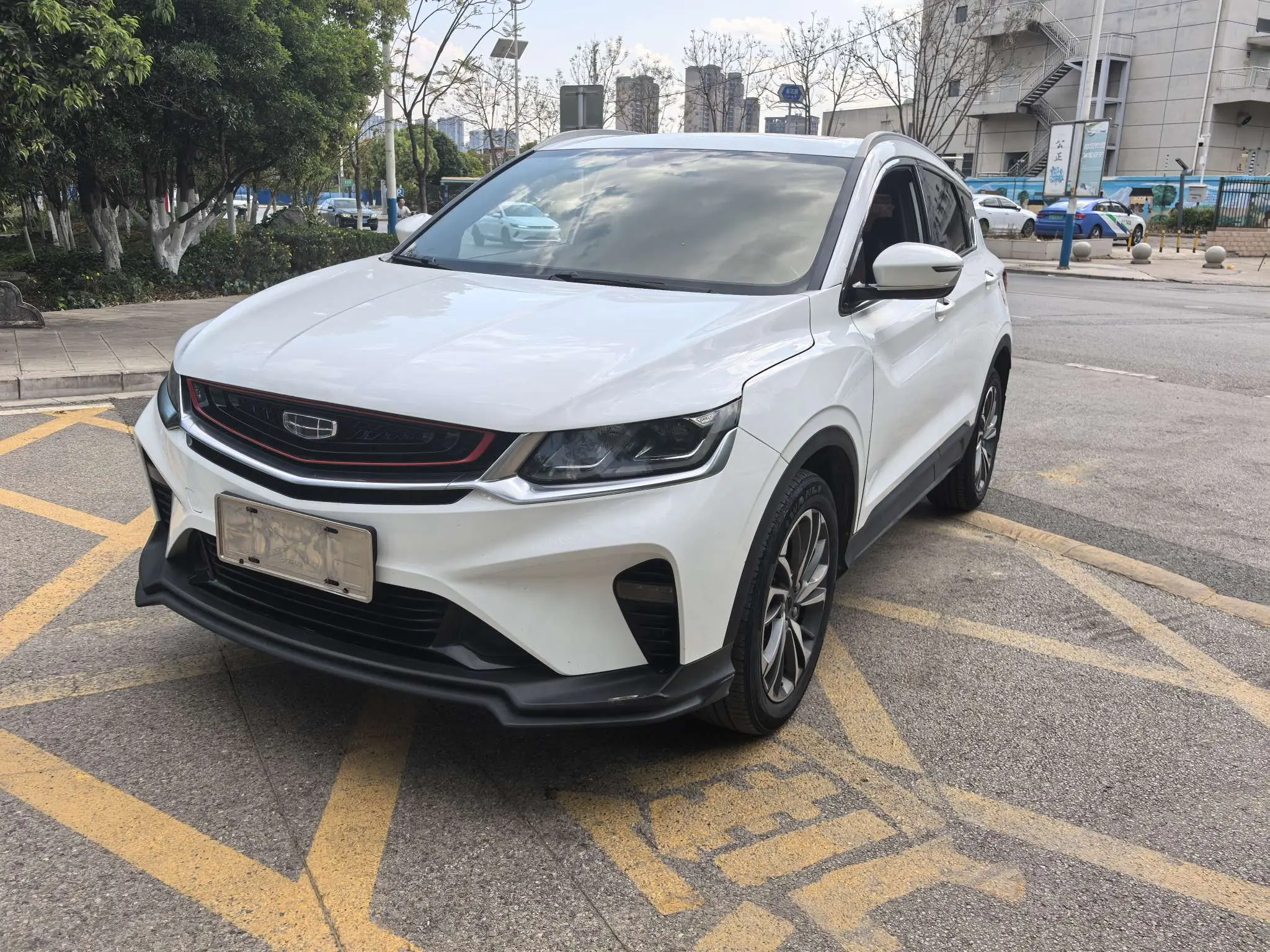 Geely Coolray SX11