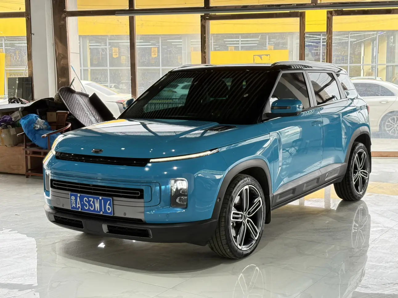 Geely ICON