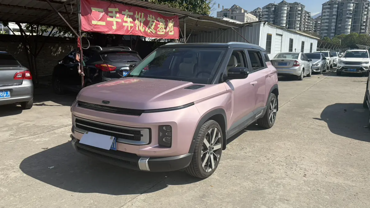 Geely ICON