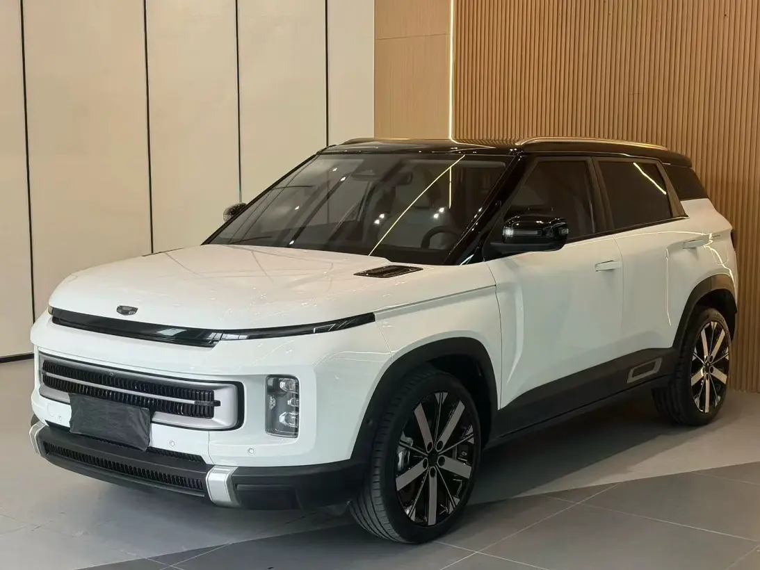 Geely ICON