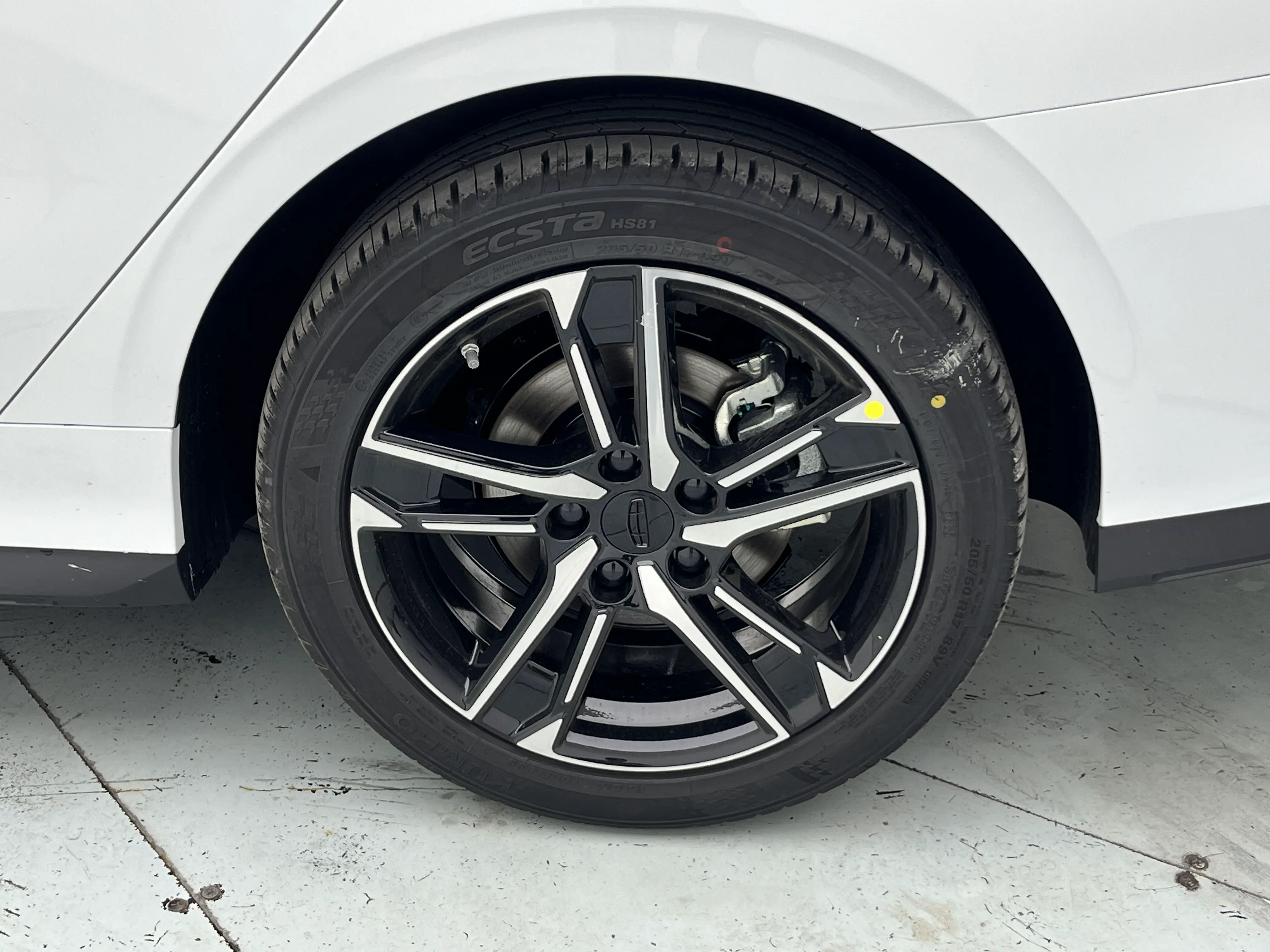 Geely Binrui